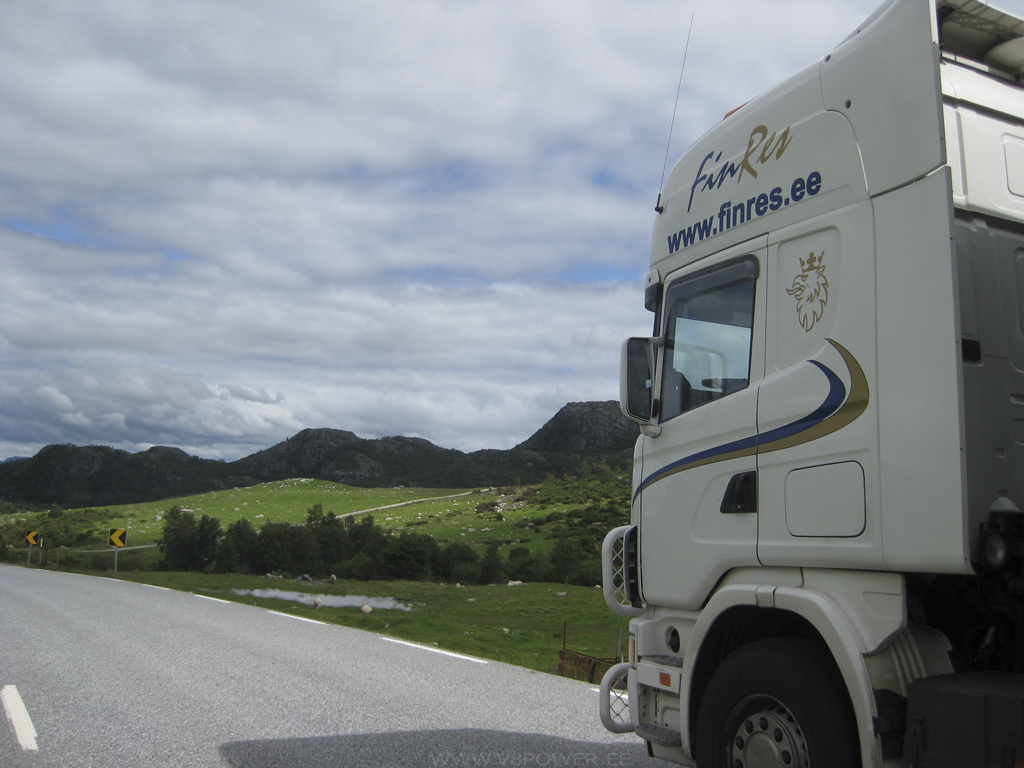 1024x768 // Scania 164G 580 V8 - FinRes